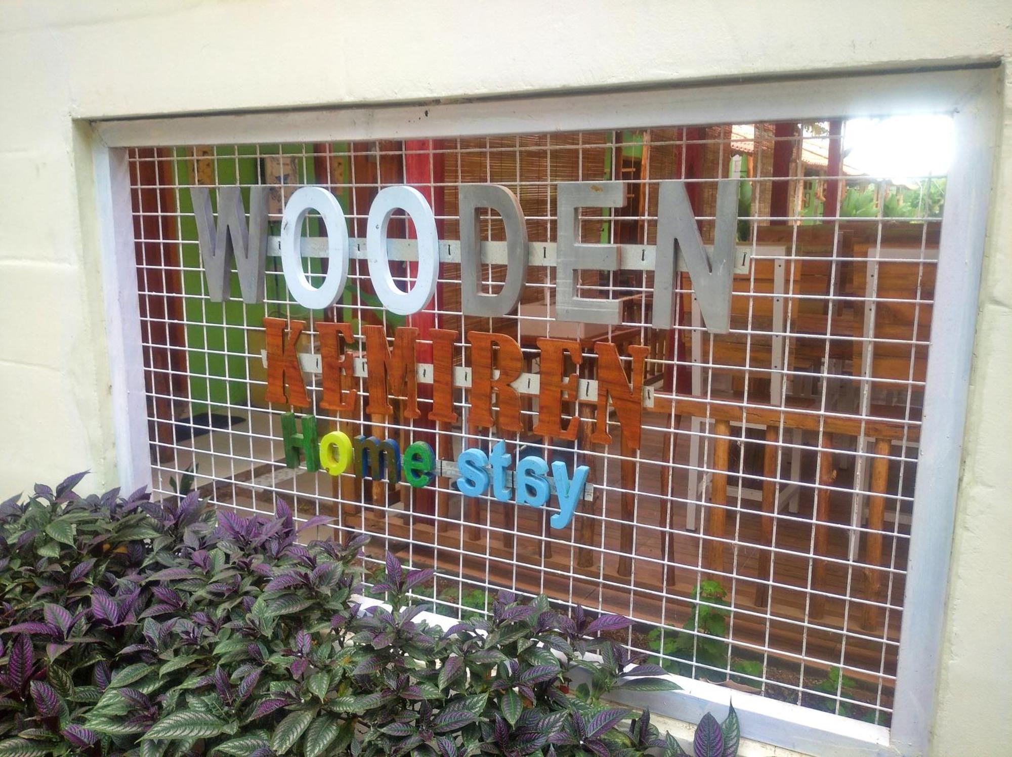 בניוואנגי Wooden Kemiren Homestay Banyuwangi מראה חיצוני תמונה