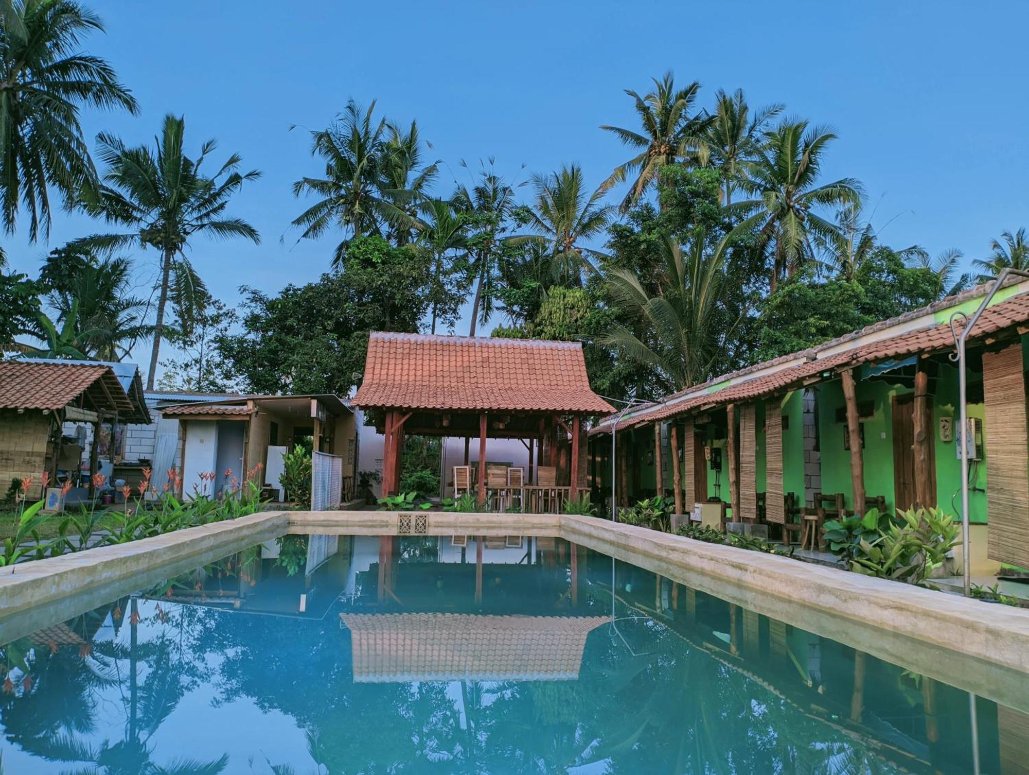 בניוואנגי Wooden Kemiren Homestay Banyuwangi מראה חיצוני תמונה
